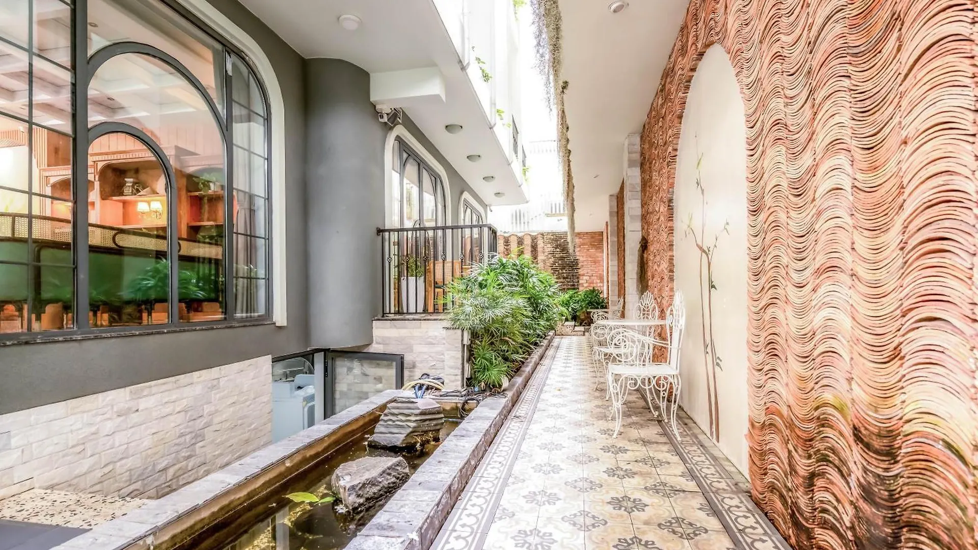 Free Airport - Misaki Hotel By Sazi Ho Chi Minh City