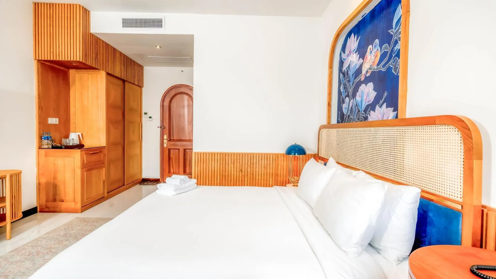 Free Airport - Misaki Hotel By Sazi Ho Chi Minh City 3*,  Vietnam