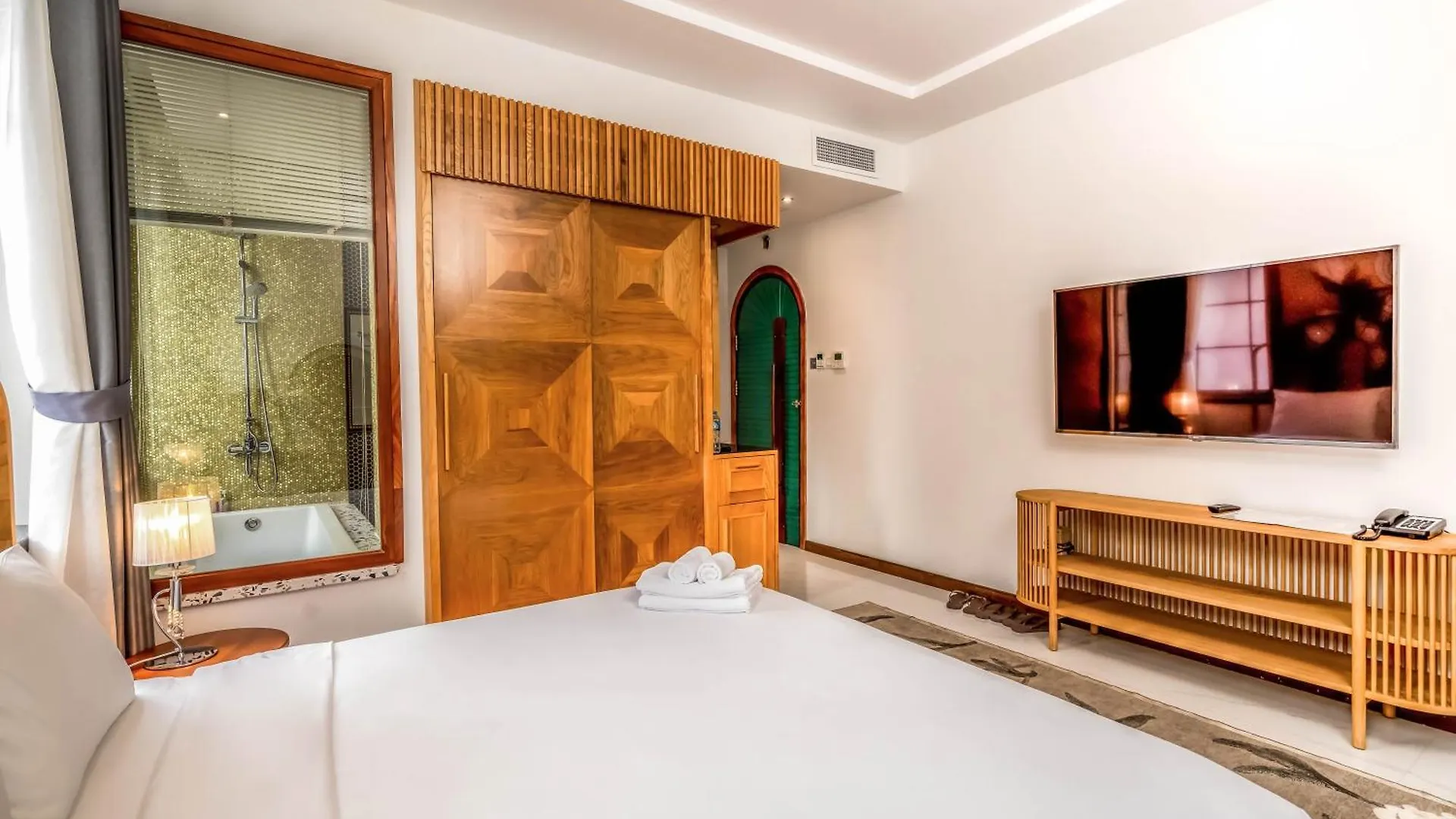 Free Airport - Misaki Hotel By Sazi Ho Chi Minh City