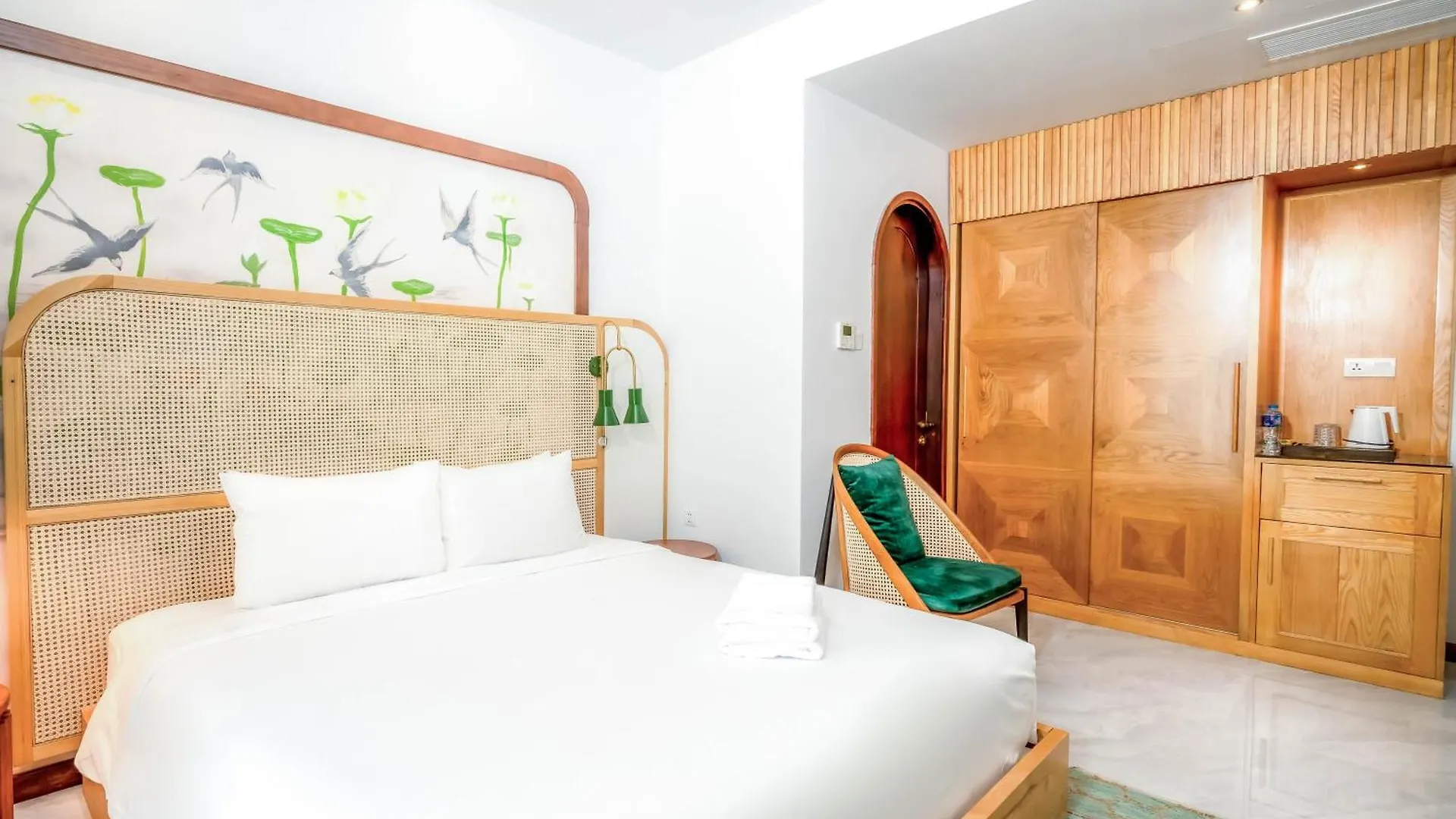 Free Airport - Misaki Hotel By Sazi Ho Chi Minh City 3*,
