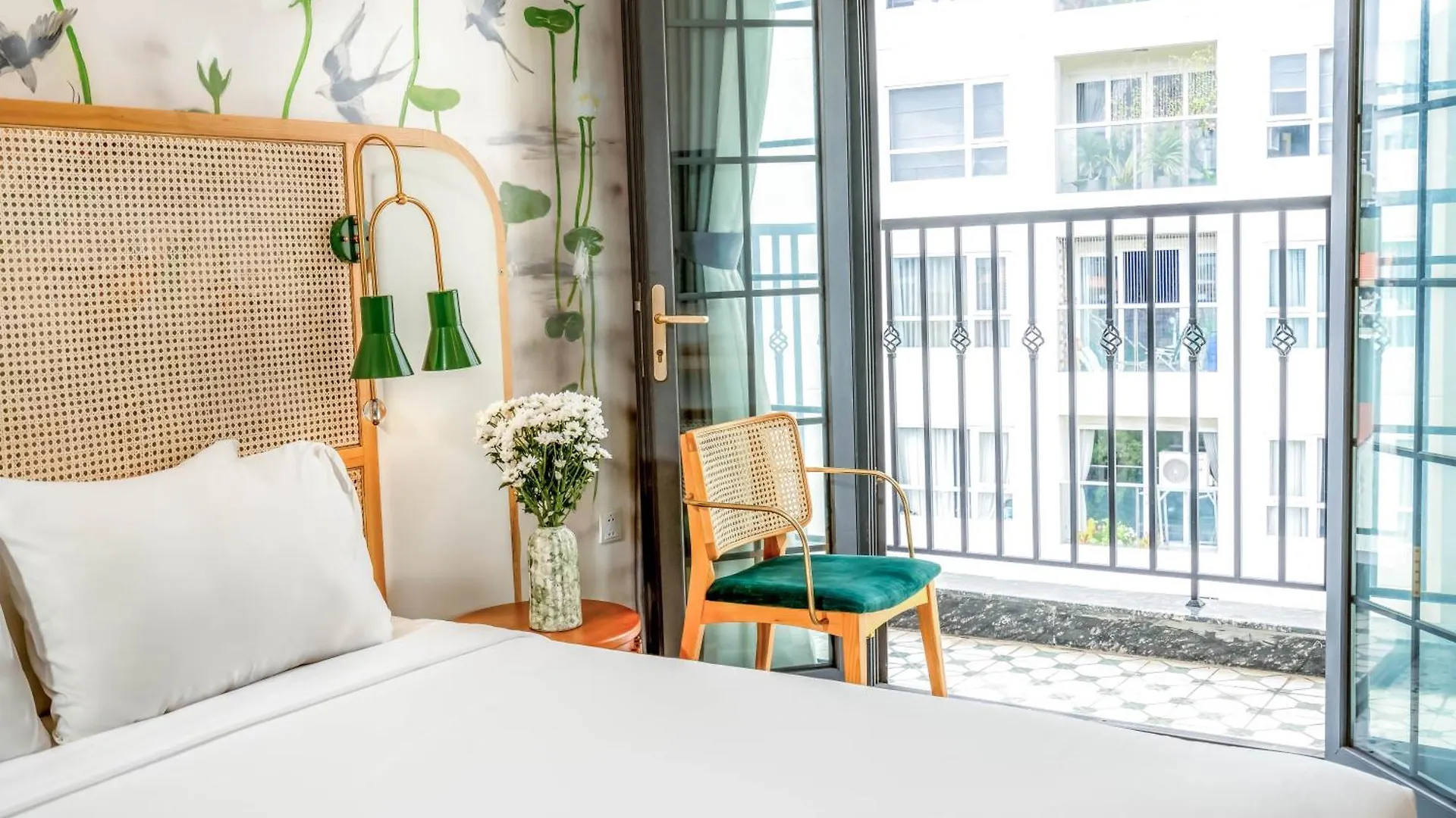 Free Airport - Misaki Hotel By Sazi Ho Chi Minh City 3*,